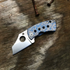 Spyderco McBee - Woodland Camo Anodized